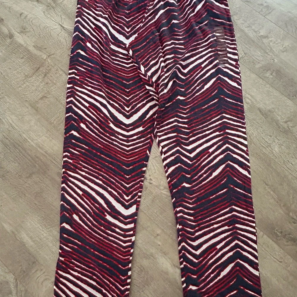 NWT NFL Team Apparel New England Patriots
Size XL Men’s pajama bottoms/lounging - Picture 8 of 8